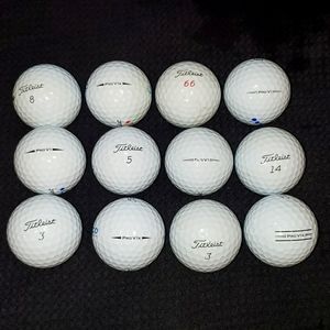 12 Titleist golf balls